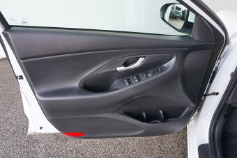 57-HYUNDAI i30, 2020, benzín, 1.5 DPi - Comfort, 81kW - 16