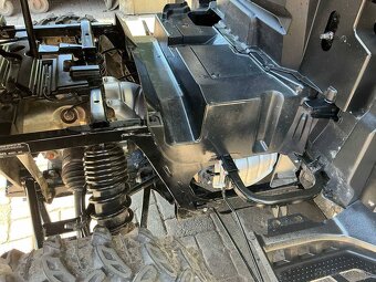 Honda 1000 6 miest štvorkolka 4x4 - 16