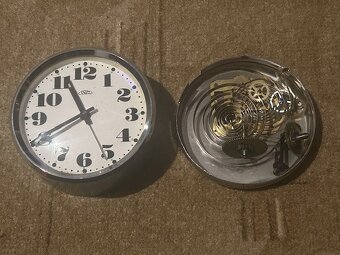 Predám viac druhov hodín - 16