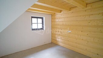 Krásny zrub pri Liptovskej Mare tesne pred dokončením - 16