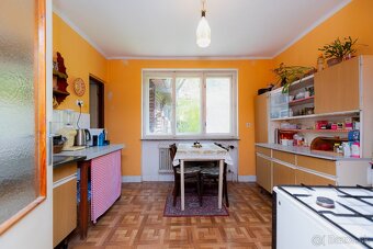 REZERVOVANÉ - Rodinný dom v centre obce Istebné - 16