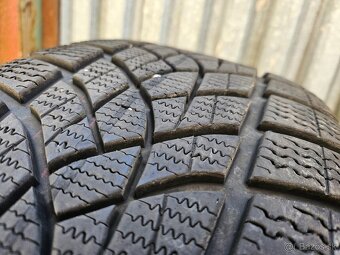2 ks zimné pneumatiky GoodYear Ultragrip - 235/55 r19 - 16