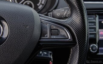 Škoda Octavia Combi 2.0 TDI RS - 16