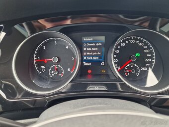 Predám VW Touran 2.0 TDI DSG NAVI full-LED PANO KAMERA - 16