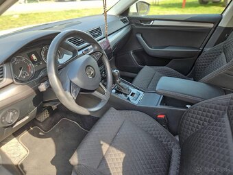 Škoda Superb Combi 1.6 TDI Ambition DSG - 16