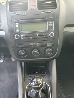 Volkswagen Jetta 2.0TDI 103kw r.v.2006 - 16