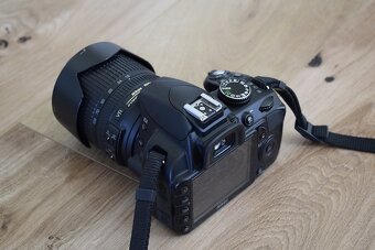 Nikon D 3100 + VR objektiv 18-105 AF-S - len 6 000 snimkov - 16