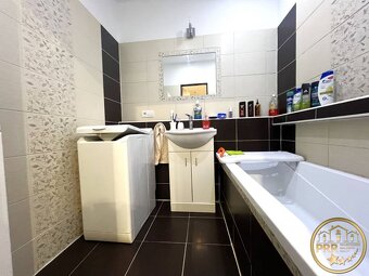 PREDAJ - Štýlový komplet prerobený 3iz.byt sídl.Dubnička Bán - 16