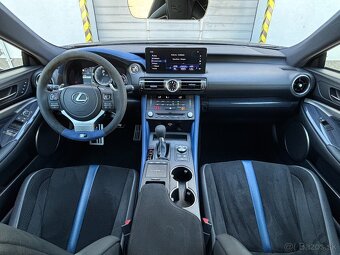 Lexus RC F 5.0 V8 Takumi Edition 02/15 ks - 16