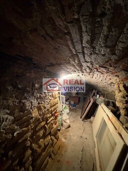 ✅EXKLUZÍVNE v RK: Dom na predaj v centre Kežmarku s nádychom - 16
