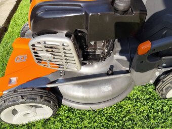 Kosačka Husqvarna - 16