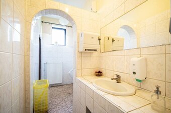 TOREA - PRENÁJOM OBJEKTU REŠTAURÁCIE - VINOSADY, OKRES PEZIN - 16