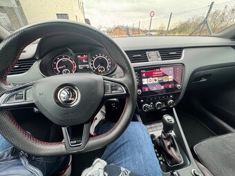 Škoda Octavia Combi RS 180kW, 2018, DSG - 16