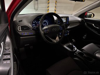 Hyundai i30 1,4 73kW benzín 87000km 2018 Led combi - 16