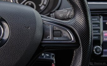 Škoda Octavia Combi 2.0 TDI RS - 16