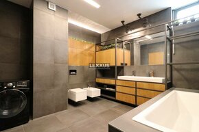 | Luxusný 3 izbový byt - dizajnový projekt CUBES - garáž - 16