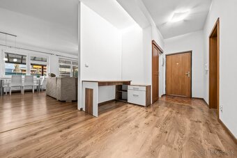 VZDUŠNÝ 3-IZB. BYT, TERASA 54,07 m², GARÁŽ, TEHLOVÁ STAVBA - 16