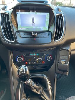 C-Max 1.5TDCi 88kw Bi-xenony,navigácia,elektronické ťažné - 16