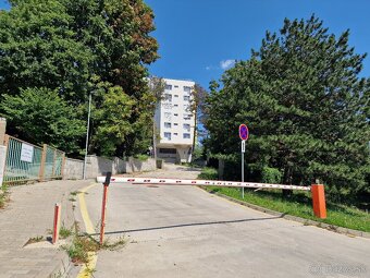 Kramáre, 2-izbový krásny slnečný byt 72 m2 + gar. státie. - 16