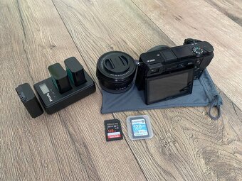 Sony A6000 + Príslušenstvo - 16