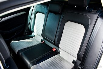 Volkswagen Passat Variant 2.0 TDI BMT R-Line Highline DSG - 16