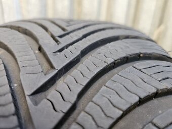 Špičkové zimné pneumatiky MICHELIN - 205/60 r16 - 16