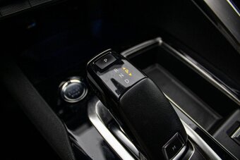 Peugeot 5008 1.2 PureTech 130 E6d-ISC Allure - ODPOČET DPH - 16