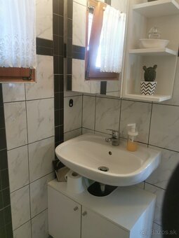 Mobilny dom a zahradka na Neziderkom jazere - 16