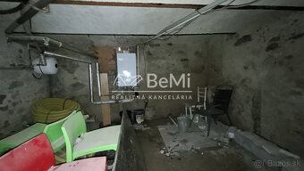 Rodinný dom v obci Slavošovce- NA PREDAJ - 77000,-Eur - 16