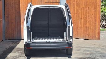 VOLKSWAGEN CADDY MAXI 2,0TDi VAN perfektní stav - 16