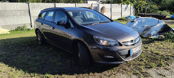 Predam Opel Astra ST 1,4 Benzin + LPG (original od výroby) - 16