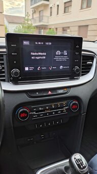 Kia Ceed SW 1.5 T-GDi Gold+ - 16