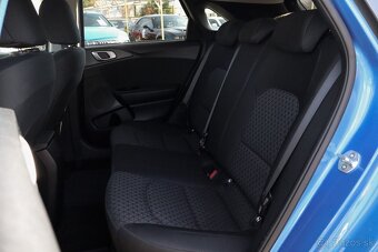 -V ZÁRULE-KIA Ceed 1.0 T-GDi Silver +- NEBÚRANÉ/1.Majiteľ - 16