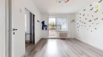 HALO reality - Predaj, štvorizbový byt Hnúšťa, Nábrežie Rima - 16