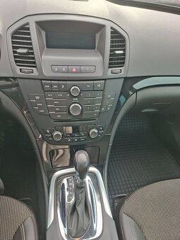 Opel Insignia ST  2.0 CDTI 4x4 AUTOMAT - 16