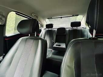 Renault Fluence 1.6 benzín, STK/EK platná 11/2026 - 16