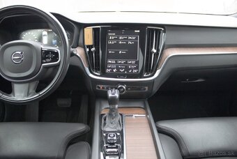 Volvo V60 Cross Country D4 AWD Pro AUTO. - 16