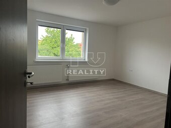 Ponúkame na predaj rodinný dom po úplnej rekonštrukcii v... - 16