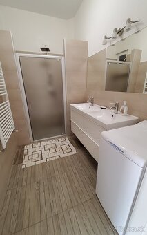 3 izbov  Centrum s sparkovacim.miestom - 16