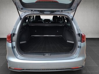 Kia Ceed SW 1.5 T-GDi M6 GOLD - 16