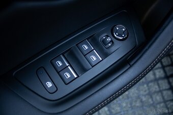 Peugeot 508 GT 1.6 Plug-in Hybrid 225k e-EAT8 AJ NA SPLÁTKY - 16