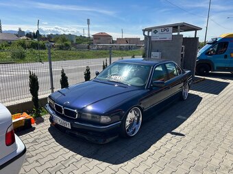 BMW e38 740i manual - 16