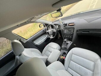Škoda Octavia Combi Laurin&Klement 2.0TDI CR DSG - 16
