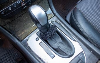 Mercedes-Benz E 320 Benzín 4x4  LPG - 16