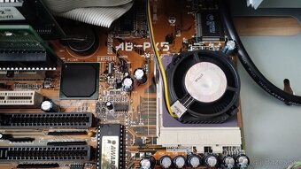 Predám retro počítač Pentium 150MHz MMX - 16