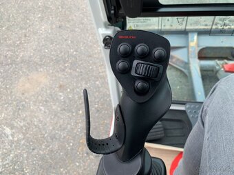 TAKEUCHI TB 370 - RV 2024 260 MTH PLNÁ TOVÁRNÍ ZÁRUKA - 16