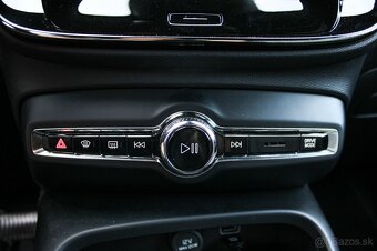 Volvo XC40 T3 163k Momentum Pro A/T - 16