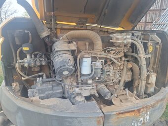 VOLVO ECR88 - 16