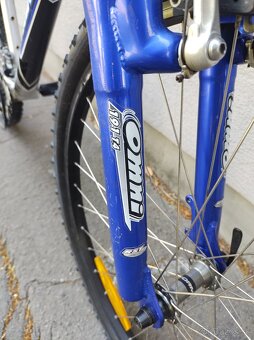{07}  Horský bicykel Nakamura Cliffhammer - 16