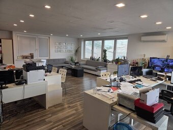 RealityKolesár prenajíma sklad393m2kanc130m2 Textilná Jazero - 16